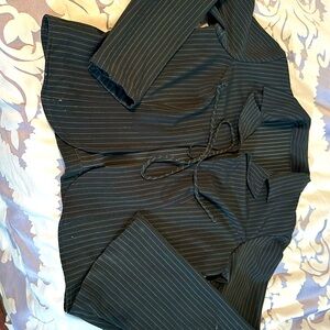 Short jacket pin striped